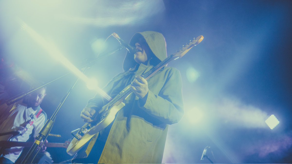 diciembre_trece's tweet image. Movements le dió su bendición al rock tristiano