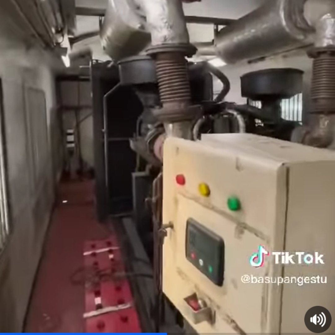 hallo_gary's tweet photo. @KAI121 hallo min 

Yang kaya gini memangnya boleh ya   ada penumpang masuk gerbong pembamgkit hanya demi memenuhi FYP tiktok? 

Sumber tertera https://t.co/QL40nhGCFx