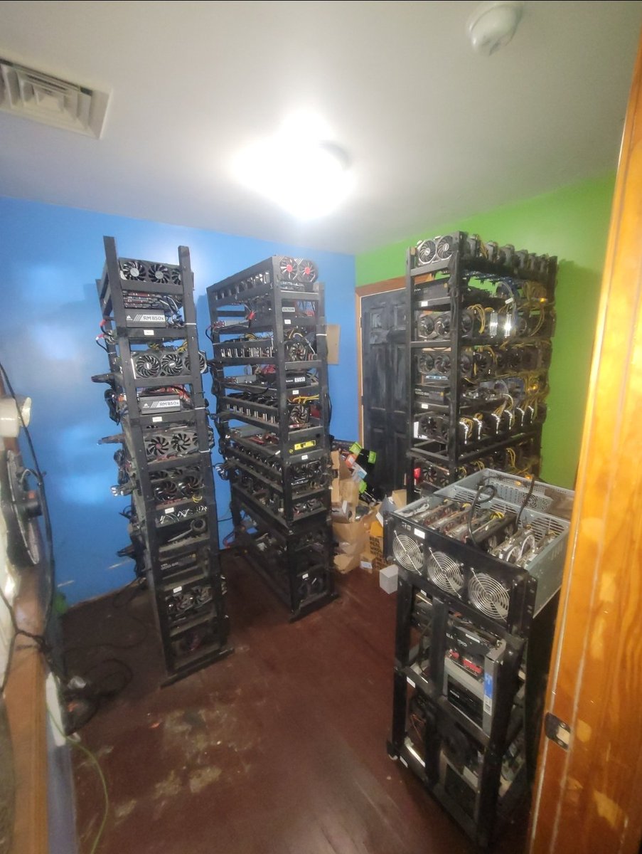 TheFarrow's tweet image. Agreed.  But definitely bounced out of $ETC the moment they held their ridiculously low miner profits...  still better than $ETH, who just internalized them.  Either way, rigs are dead, and the thanks are clearly unwelcome. Moved on - 186 GPUs sold to @bitproitdotcom 💪