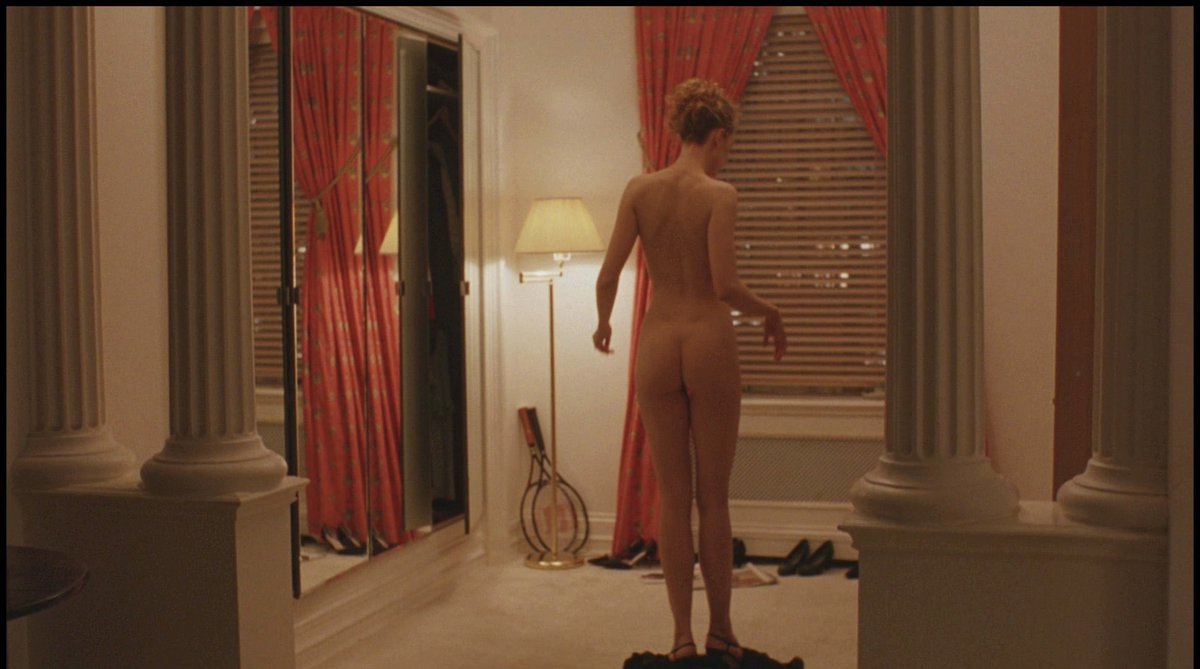 Eyes Wide Shut (1999, dir by Stanley Kubrick) https://t.co/igAfG56Zpu