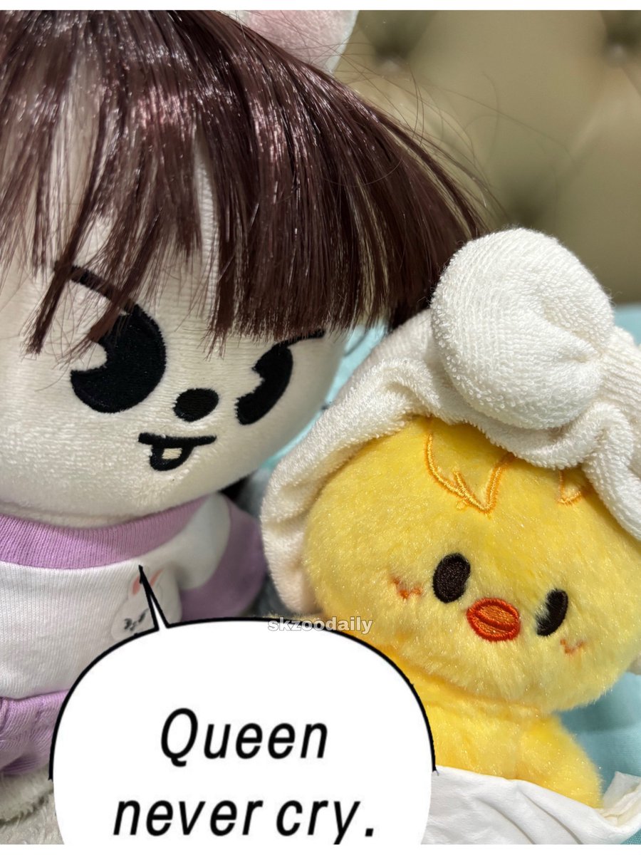 rinoribahng's tweet photo. Queen never cry 👁️👄👁️👆 https://t.co/fyDyHGarLl
