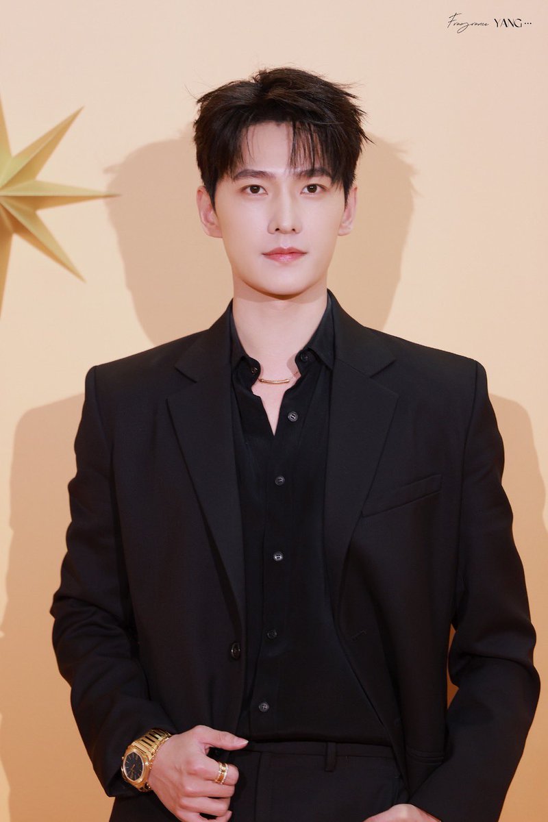 KW โดนX หั่น แต่เราก็ไปกันต่อออออ~

#YangYangxBvlgari 
BVL YANGYANG inSH
