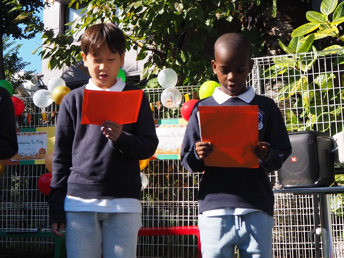 GiS_Tokyo's tweet image. A heartfelt Thanksgiving Tea Party at GIS! 🍂 Our Elementary students shared poems, and Kindergarteners sang songs to our community, truly showing their gratitude. 🦃 #Thanksgiving #Gratitude #GISCommunity