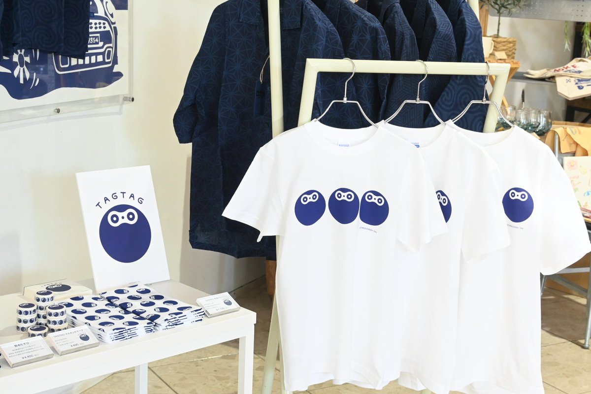 TAGTAG goods
⚫︎ Tシャツ ¥3,300

＊税込価格

TAG STORE
オートモール徳島店にて販売中！

tagstore-tokushima.com/store.php