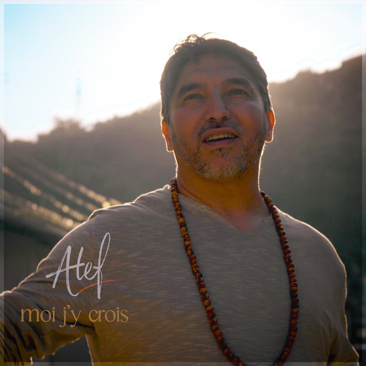 atefmusic's tweet image. Merci @ActuaNewsFr Le single est enfin disponible 🎶 Lire l’article : actuanews.fr/2024/11/29/moi…