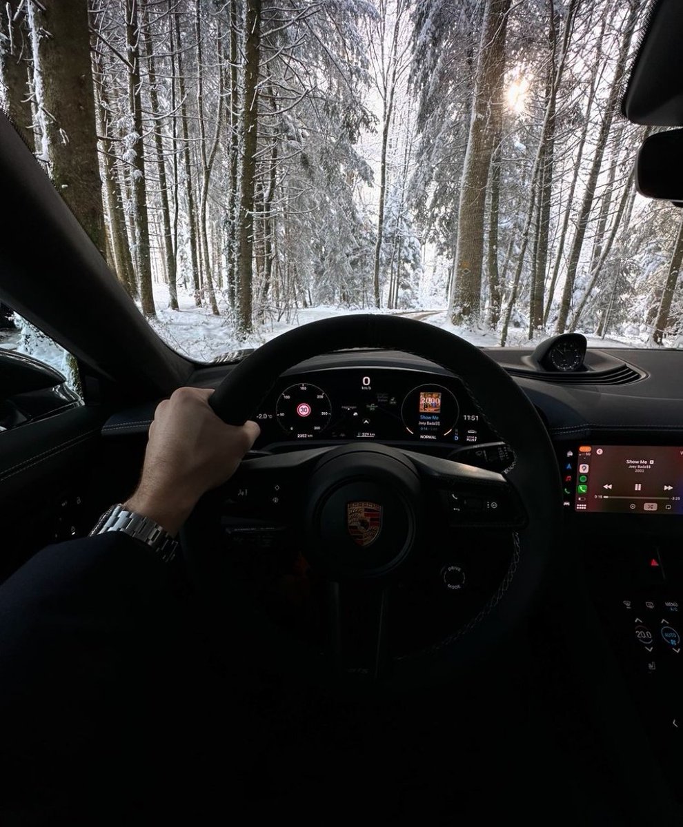 alexei tweet media