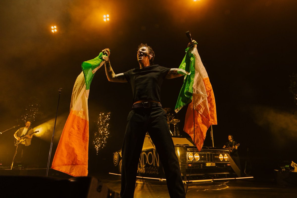 GALWAY tickets on sale now! 
This is the final city being added to the Home For Summer tour and we couldn’t be more excited to be coming to all of these places after all of these years! ❤️

ticketmaster.ie/picture-this-g…