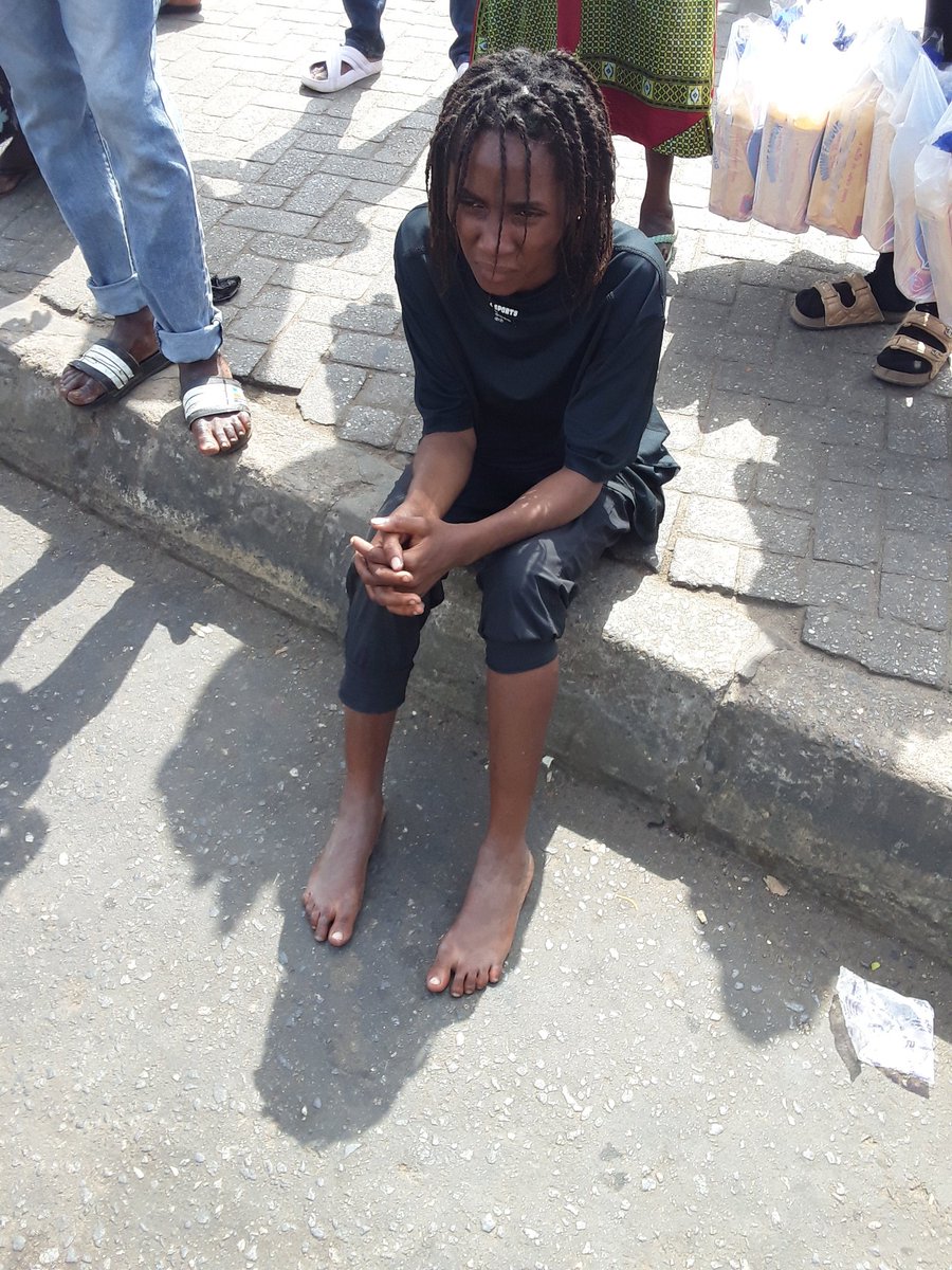 KAshinze's tweet photo. This young girl was found mad  at Ojodu Berger bus stop under bridge  this morning . Please kindly shear this post for her relative to see . She can't speak .. https://t.co/H9Twk9dTCj