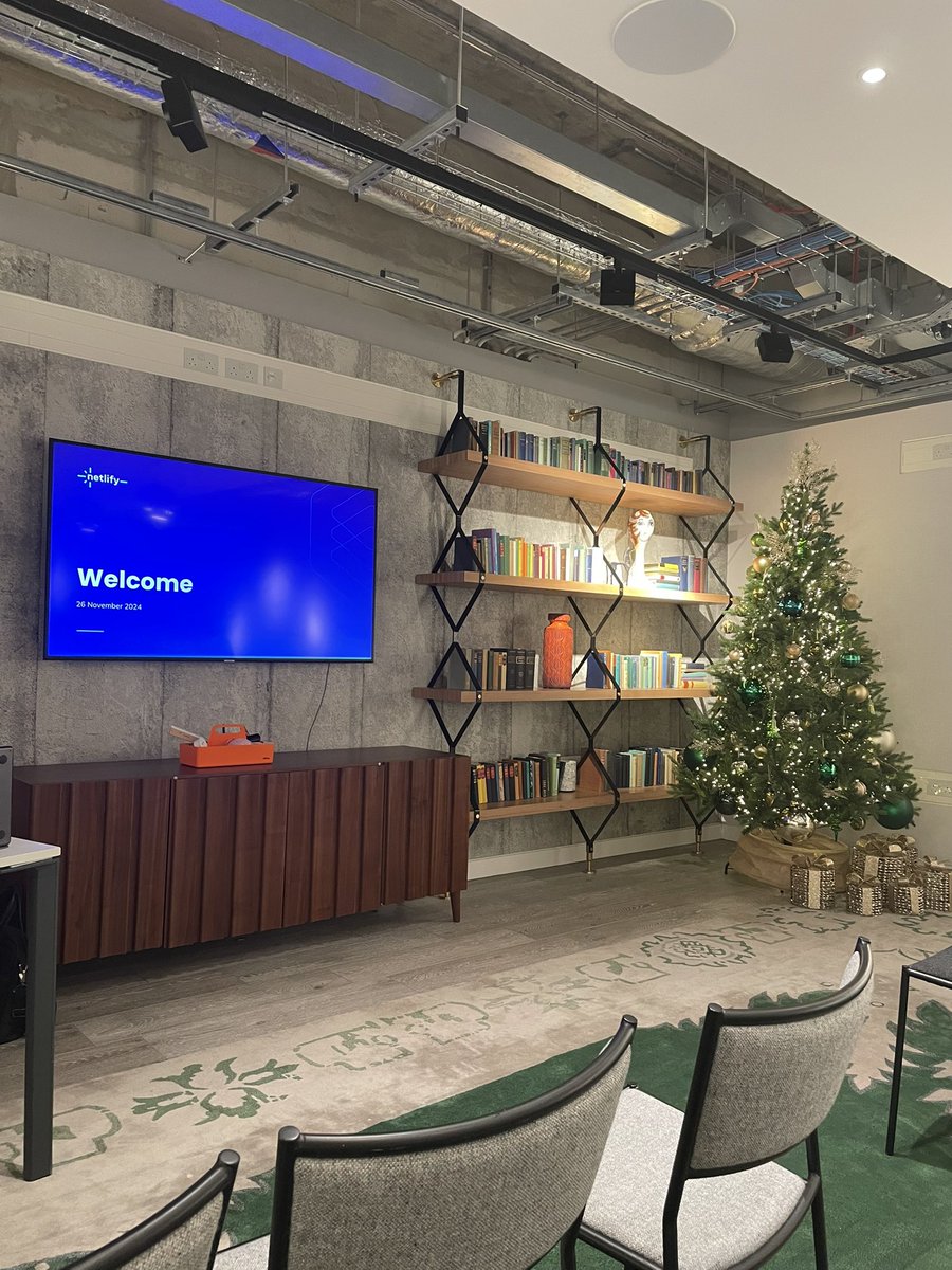 Had a great time this week talking  at the uk <a href="/Netlify/">Netlify</a> EMEA Briefing. Great location with a nice festive vibe!