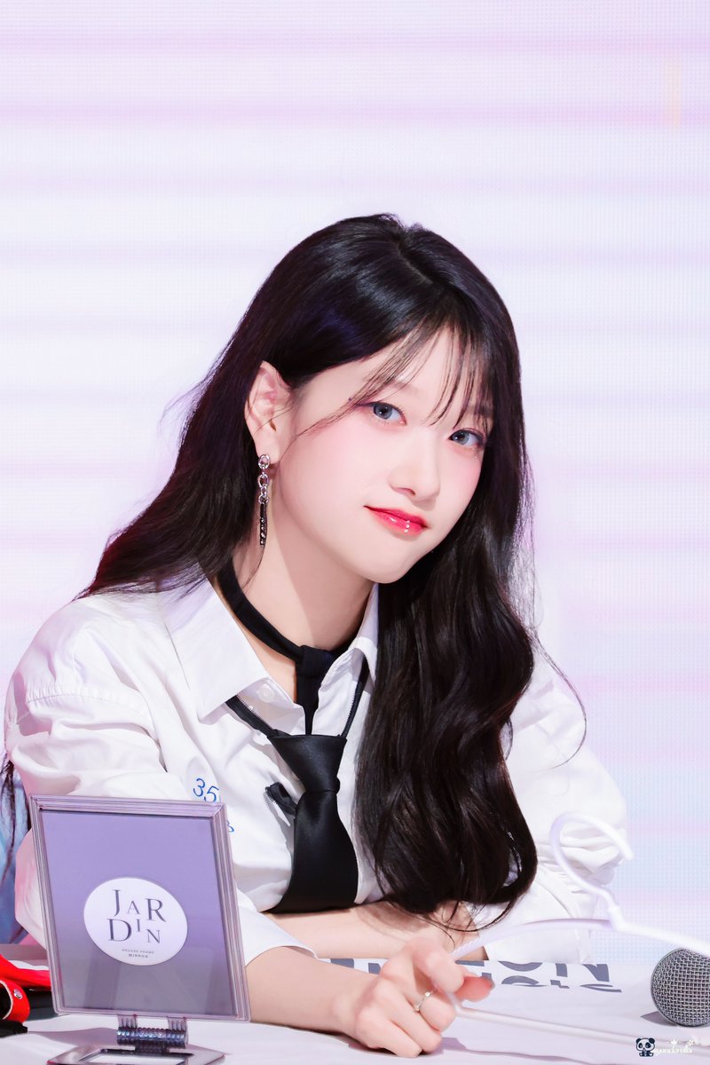 한 시간이 지나도 계속 마음이 불편해요…🤒🤒
어떻게든 항상 응원하게🥺🥺
꼭 다시 만나 수 있을 거야🥹🥹