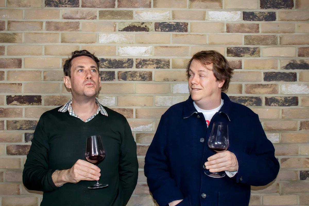 HenryGJeffreys's tweet photo. This now seems to be official. I'm doing a podcast with the great @tomparkerbowles called Intoxicating History. Episodes landing next week. Here's a little taster https://t.co/Dusphz5K6g https://t.co/4gadLUVc5c