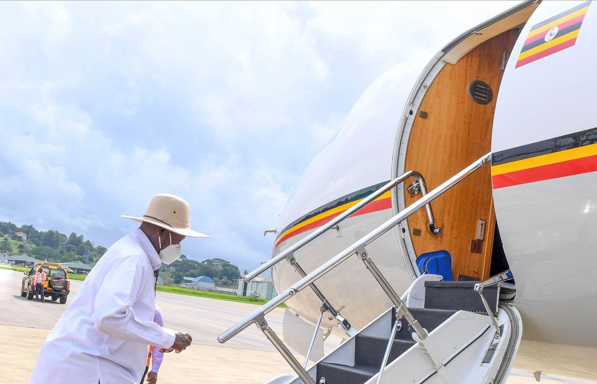 kamukamafredie's tweet photo. President Museveni is in Tanzania- Arusha for the 24th Ordinary Summit of EAC Heads of State and Government. Viva East Africa https://t.co/PShwmVrNj3