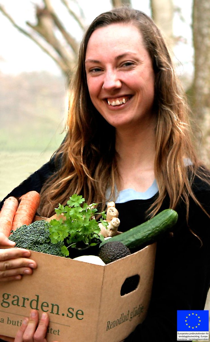 🌱 I 26 år har Mossagården utgjort  en nod för ekologisk mat i Skåne och nu är det dags för uppskalning ! 🌟 Inom ett projekt finansierat av Jordbruksverket skapas  ett system för att flödena från gårdar smidigt ska komma ut till konsument.  Vill du vara med? Hör av dig! 💚☀️
