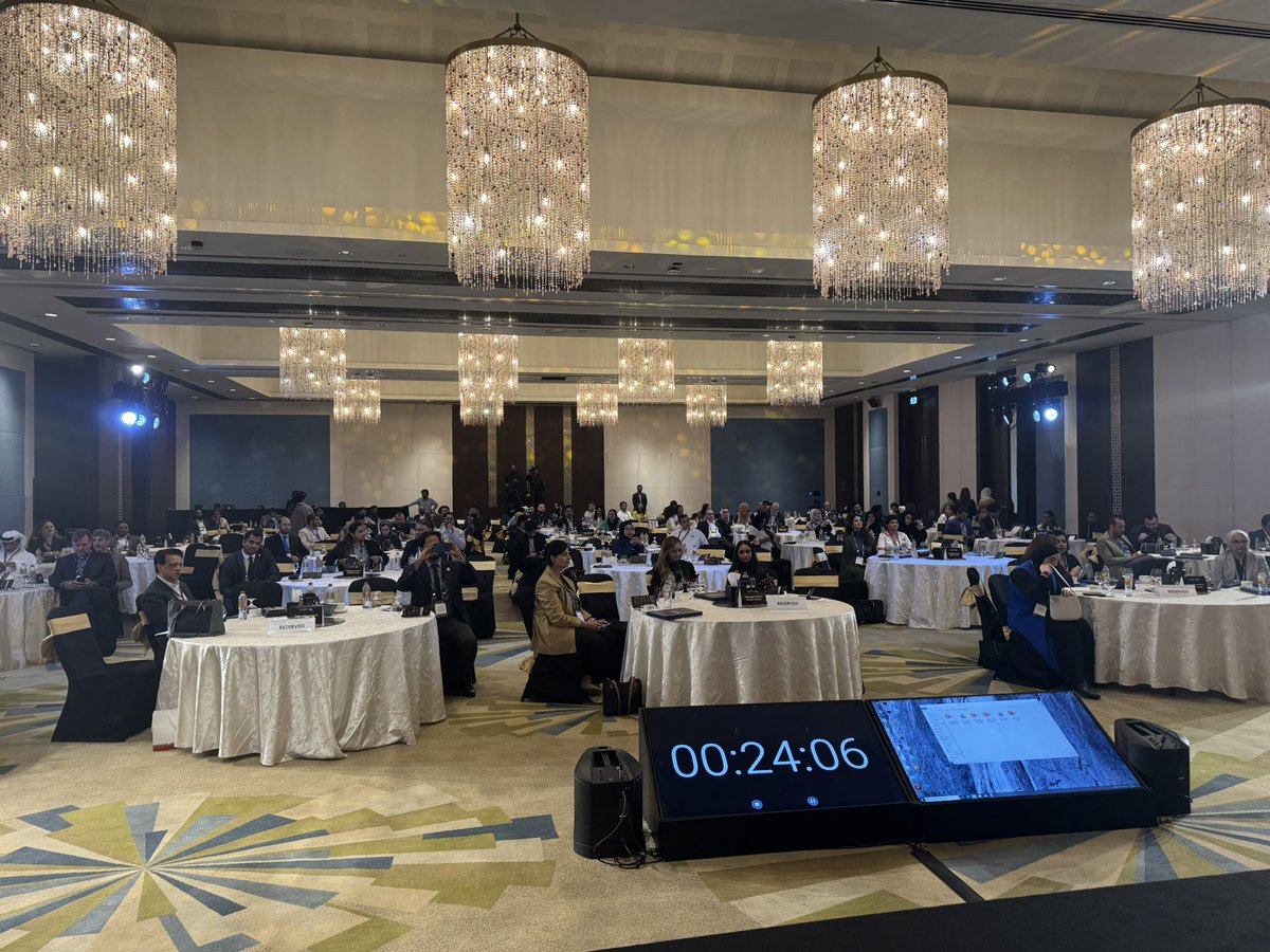 DDSaeed's tweet photo. سعيد لفوزي بجائزة الذكاء الاصطناعي في التميز في التعليم AI in Education Excellence، خلال الاحتفال الذي أقامته البارحة الشركة العالمية المتخصصة في التعليم @merittoofficial لجوائز التميز في التعليم، وسررت بالمشاركة في جلسة تخّيل التعليم في عصر الذكاء الاصطناعي.
#EvolveByMeritto https://t.co/JWRX5tJ4jl