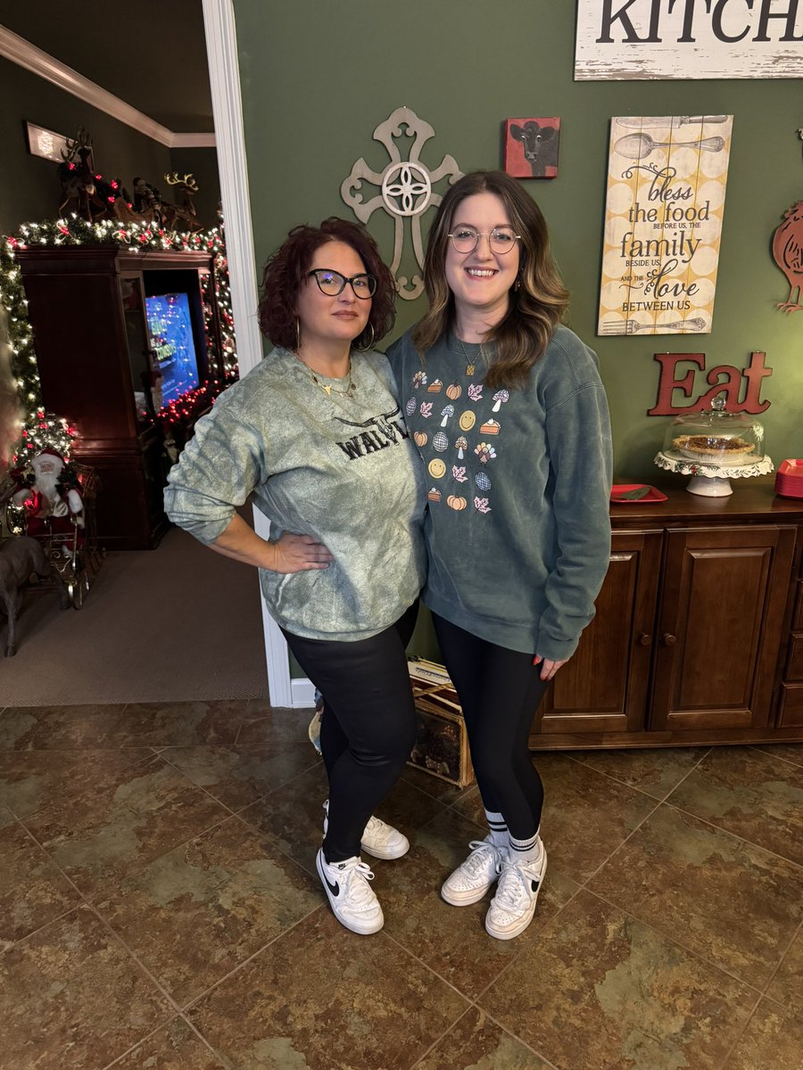 maeganpmcd's tweet photo. Merry Turkey Day 🧡🍗🥧 https://t.co/InWZzCCsNh
