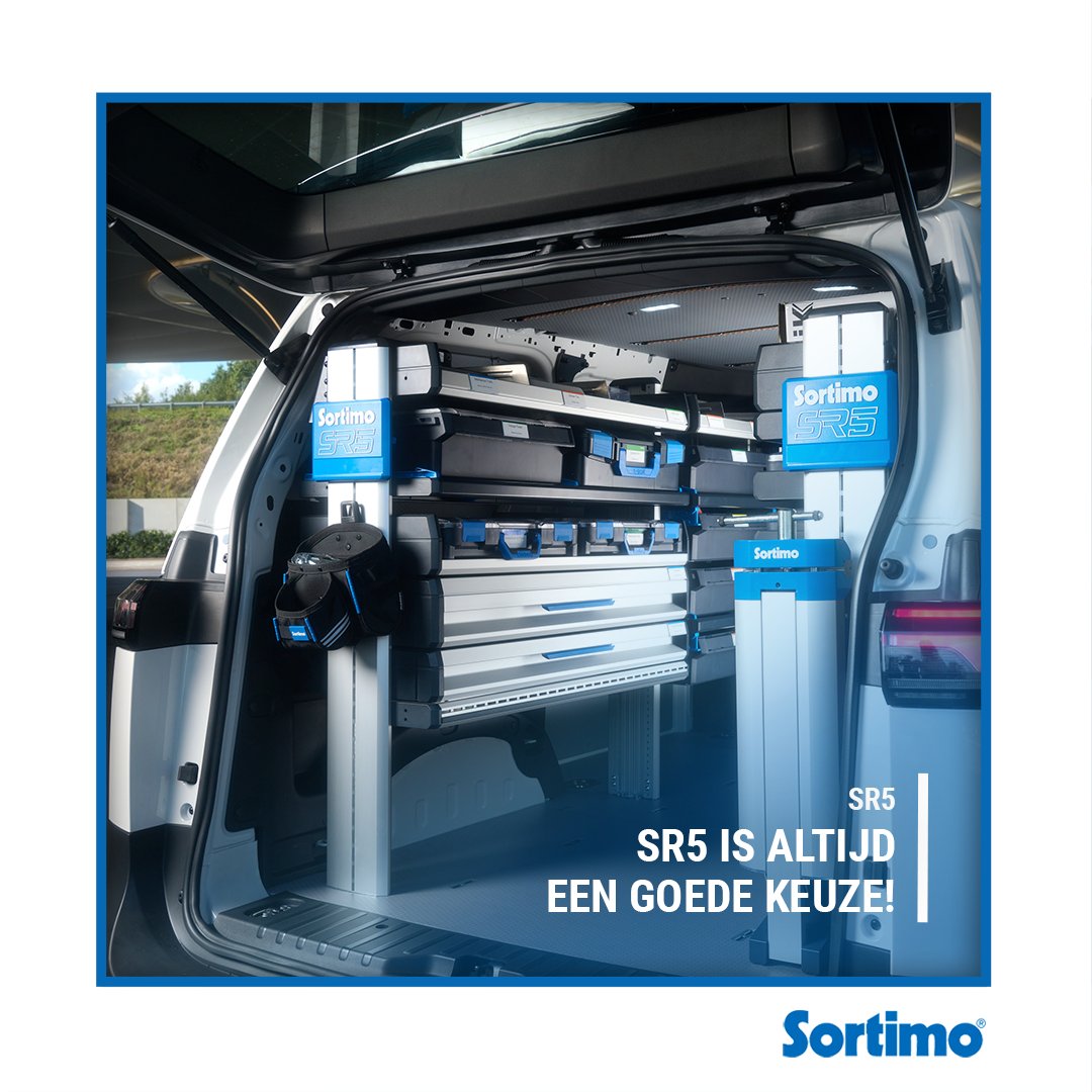 Met een SR5 bedrijfswageninrichting haal je meer uit elke rit. De inrichting is niet alleen ultralicht, maar is ook slim opgebouwd waardoor er extra laadvolume ontstaat. Minder gewicht betekent minder brandstofkosten en een efficiënter wagenpark!