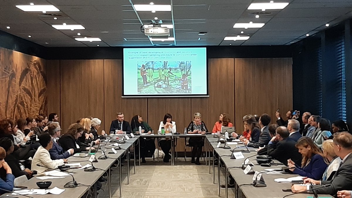 ioo_lb's tweet photo. Prezentovali jsme „Východoafrický projekt chemické bezpečnosti“ na 29. konferenci @OPCW v #Haague a získali uznání odborníků i diplomatů.
🇨🇿 také díky diplomatickému úsilí a projektům, jako je ten náš, získala místo v její Výkonné radě.
#ChemicalSecurity
https://t.co/42uoJs84ws https://t.co/ol7G2qx5m8