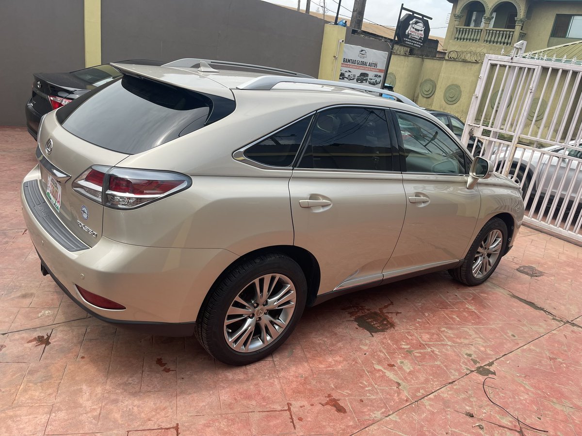 OLa_DAY0's tweet photo. Clean foreign used 
Lexus rx 350
2013
Price: 26m (negotiable)
Lagos,ABULE-EGBA https://t.co/QrxyEZ2G0H