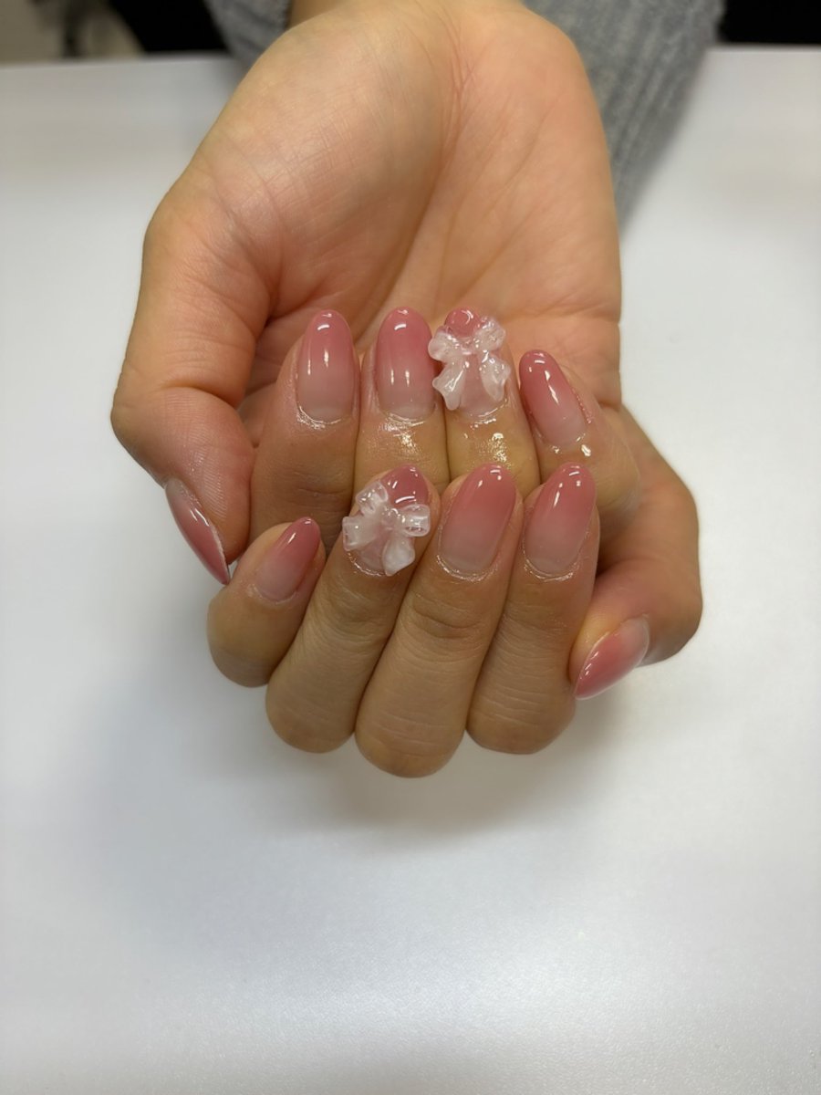 obi_nagisa's tweet image. ニューネイル💕💕💕

大好きなリボンにしました🎀
可愛い‼️とってもお気に入り😍‼️

テンションあがる〜😍😍😍😍😍😍😍😍😍😍😍

#ネイル #newnails #リボン