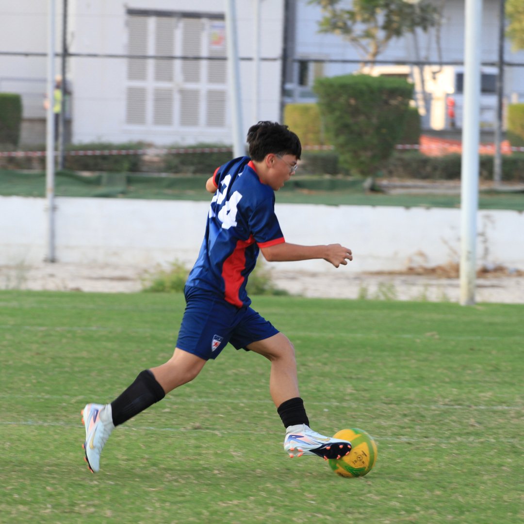 DwightSchoolDXB's tweet image. Yesterday, our U13 and U16 boys football teams took to the pitch to take on RGS and GWA, in their last league games of the term. 

Dwight U13 Boys vs RGS - Win 5-1
Dwight U16 Boys vs GWA - Win 5-0

#SparkOfGenius #DwightSchoolDubai #IB
