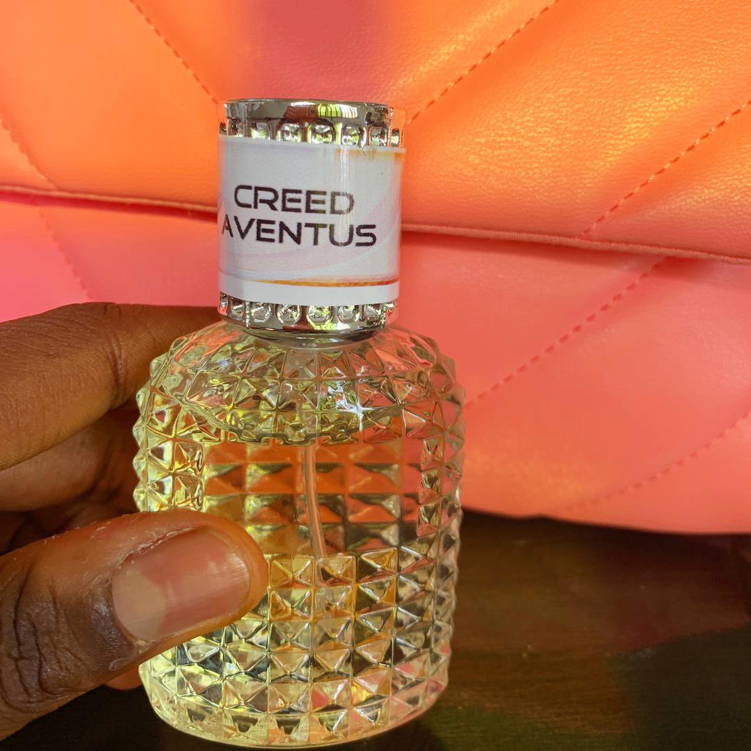 veefragrances's tweet photo. Best perfume oils https://t.co/EhRxSqpAt4