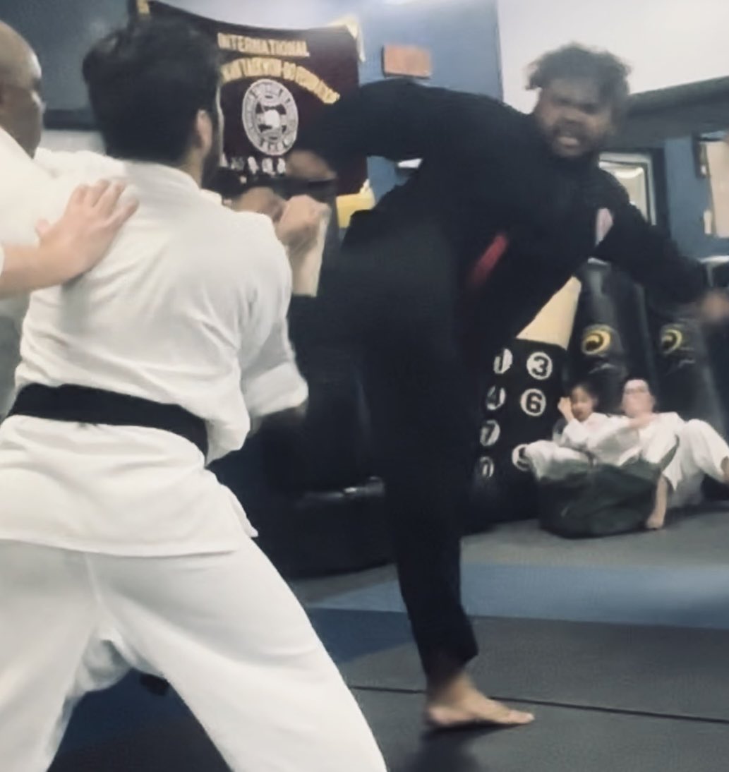 MikePinkardJr's tweet photo. 2nd Degree Black Belt test and kid’s Black Belt test went very well! Thank you 🙏🏾 Grandmaster Bob Davis and instructors. https://t.co/kcSLqNjSYp