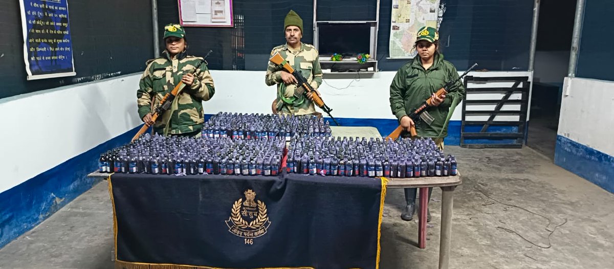 BSF_SOUTHBENGAL's tweet photo. 27/28.11.2024

In different incidents,#AlertBSF Troops @BSF_SOUTHBENGAL foiled smuggling attempts at International border of West Bengal and seized 2301 bottle Phensedyl,being smuggled from India to Bangladesh and apprehended two smugglers.

#FirstLineOfDefence
#BSFagainstDrugs https://t.co/jI1BL8vznd
