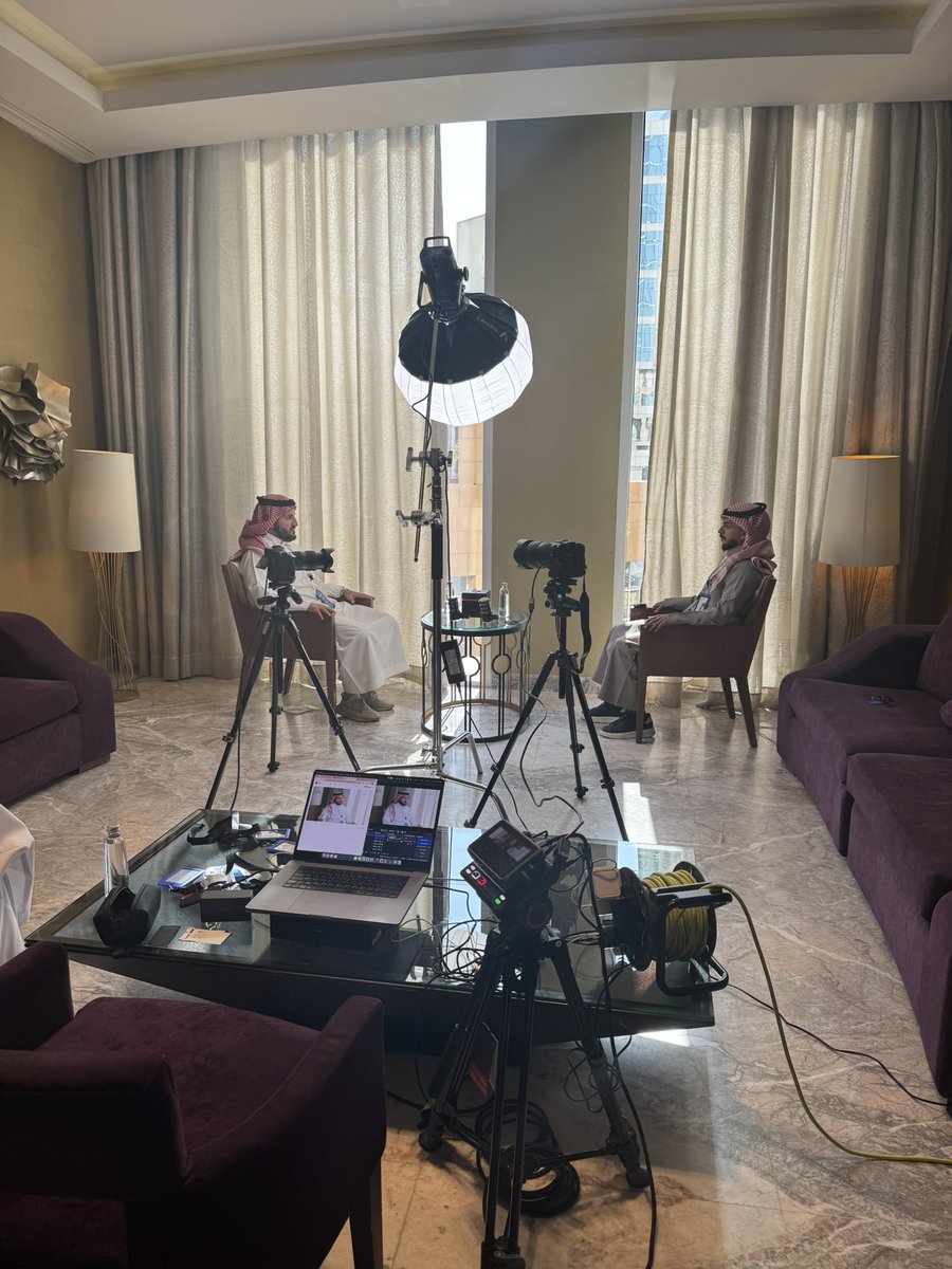 صالح داري (@iisaleh7) on Twitter photo نتشرف في بداية اليوم الثاني من المؤتمر السعودي الدولي للعلاج الطبيعي الرابع بإستضافة د.عبدالفتاح القحطاني <a href="/Alqahtani__AS/">د. عبدالفتاح بن سعيد القحطاني</a> رئيس مجلس إدارة الجمعية السعودية للعلاج الطبيعي للحديث عن المؤتمر والخطط المستقبلية للجمعية والحديث ايضا عن تخصص التأهيل القلبي الرئوي
#SPTA2
<a href="/1Physiocast/">Physiocast | فيزيوكاست</a> نتشرف في بداية اليوم الثاني من المؤتمر السعودي الدولي للعلاج الطبيعي الرابع بإستضافة د.عبدالفتاح القحطاني <a href="/Alqahtani__AS/">د. عبدالفتاح بن سعيد القحطاني</a> رئيس مجلس إدارة الجمعية السعودية للعلاج الطبيعي للحديث عن المؤتمر والخطط المستقبلية للجمعية والحديث ايضا عن تخصص التأهيل القلبي الرئوي
#SPTA2
<a href="/1Physiocast/">Physiocast | فيزيوكاست</a>