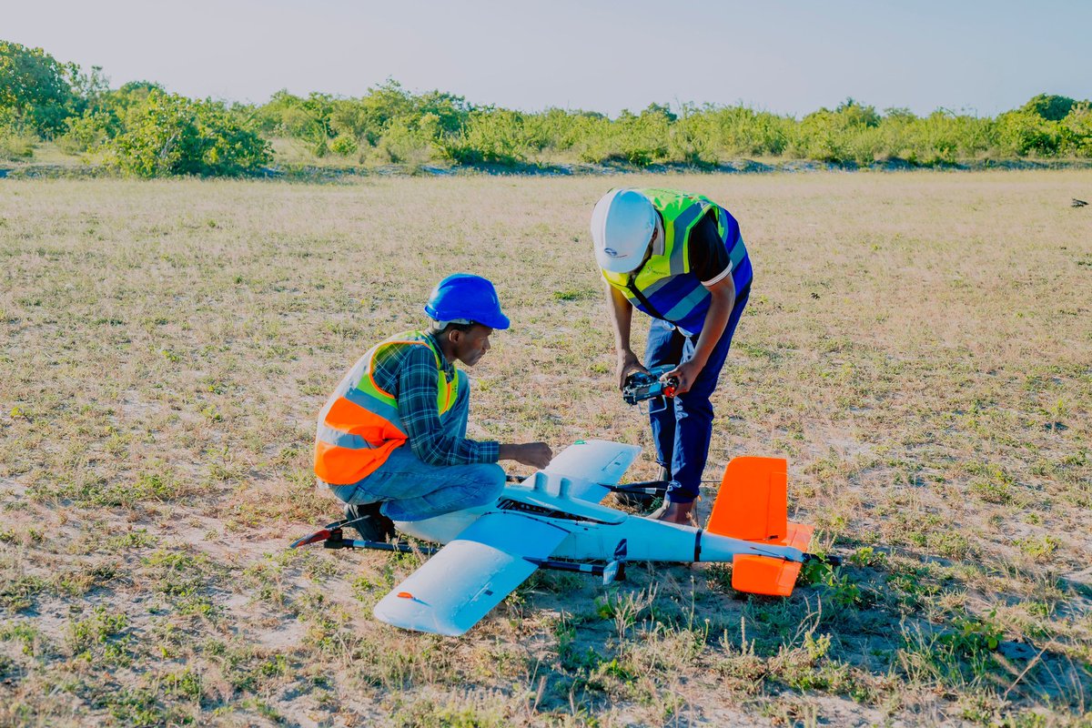 Tukutech_'s tweet image. Back to the field🌍

Kicking off another phase of mineral exploration in Tanzania, using advanced drone technology✈️

unlocking valuable mineral potential 💎 and contribute to a brighter future for the mining sector in Tanzania🇹🇿
#MadiniNiUtajiriNaMaisha
#vision2030
#TazMineral
