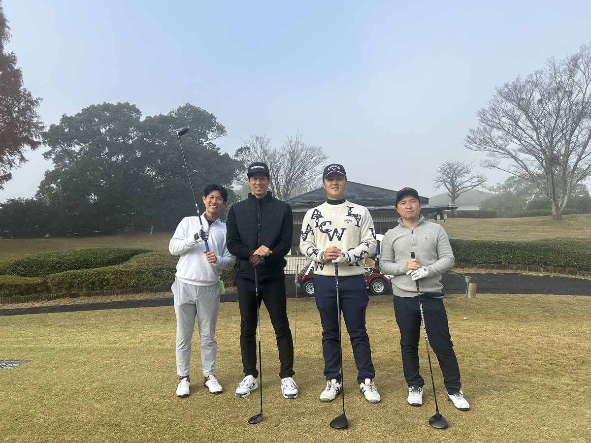koba____ryo's tweet photo. 選手会ゴルフ⛳️
みんな上手でもっと練習しないといけないと思いました…
#chibalotte https://t.co/pYMHms6oHq