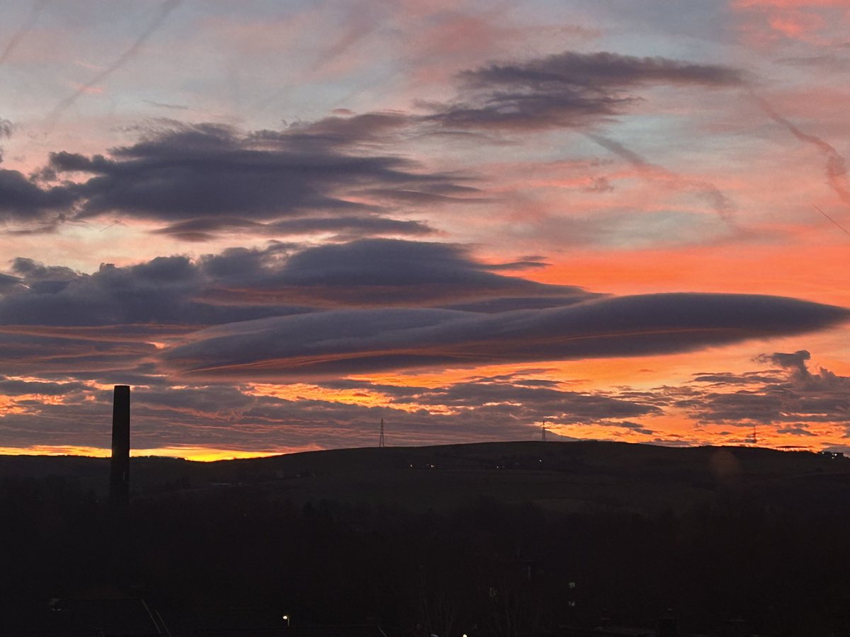 ⁦<a href="/ChadWeather/">Oldham Weather</a>⁩ wow !