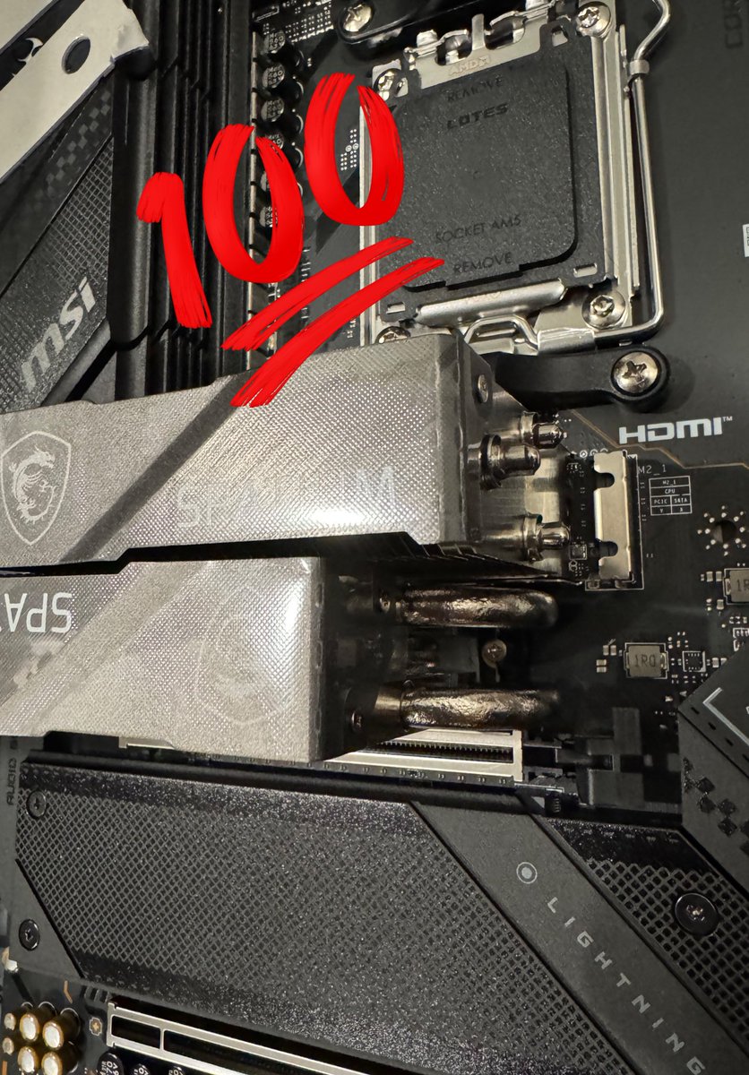 ywfAr6tgZ6gymWE's tweet image. なんか上手くいったかも‼️
保証範囲内の工夫（笑）で無事2個ささった💯
#spatium
#x670eCarbonWifi