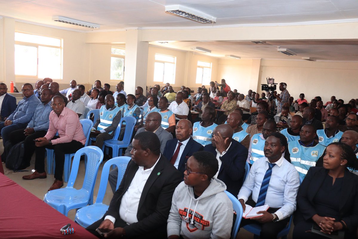 HonMoses_Kuria's tweet photo. Arriving at Embu Level 5 Hospital for the Establishment of Embu County as the Taifa Care Center of Excellence.
Stakeholders Workshop . https://t.co/ULTyXV7lIR