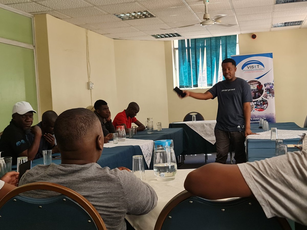 visetinfo's tweet image. The Local Accountability Citizen Engagement (LACE) seeks to capacitate informal traders and residemts with the ability of effective oversight of local authorities. We were recently in Bulawayo for an anlysis of the @CityofBulawayo budget @UKinZimbabwe @AbelChikomo @UsaidZimbabwe