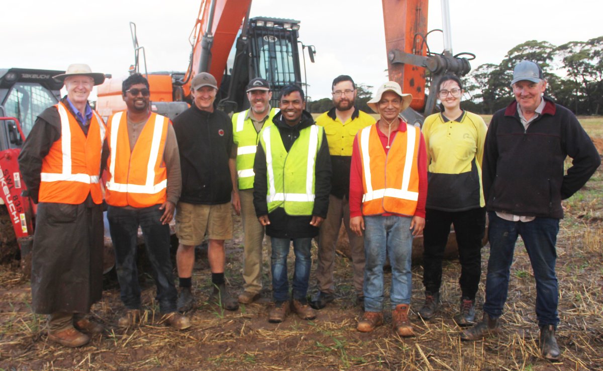 We have 7 Technical Officer positions up for grab to work in Soil Science and Crop Nutrition teams. Positions are based at Northam/Merredin/Esperance. <a href="/DPIRDWA/">DPIRDWA</a> <a href="/GRDCWest/">GRDC West</a>. Please promote this ad. Apply at  search.jobs.wa.gov.au/page.php?pageI…