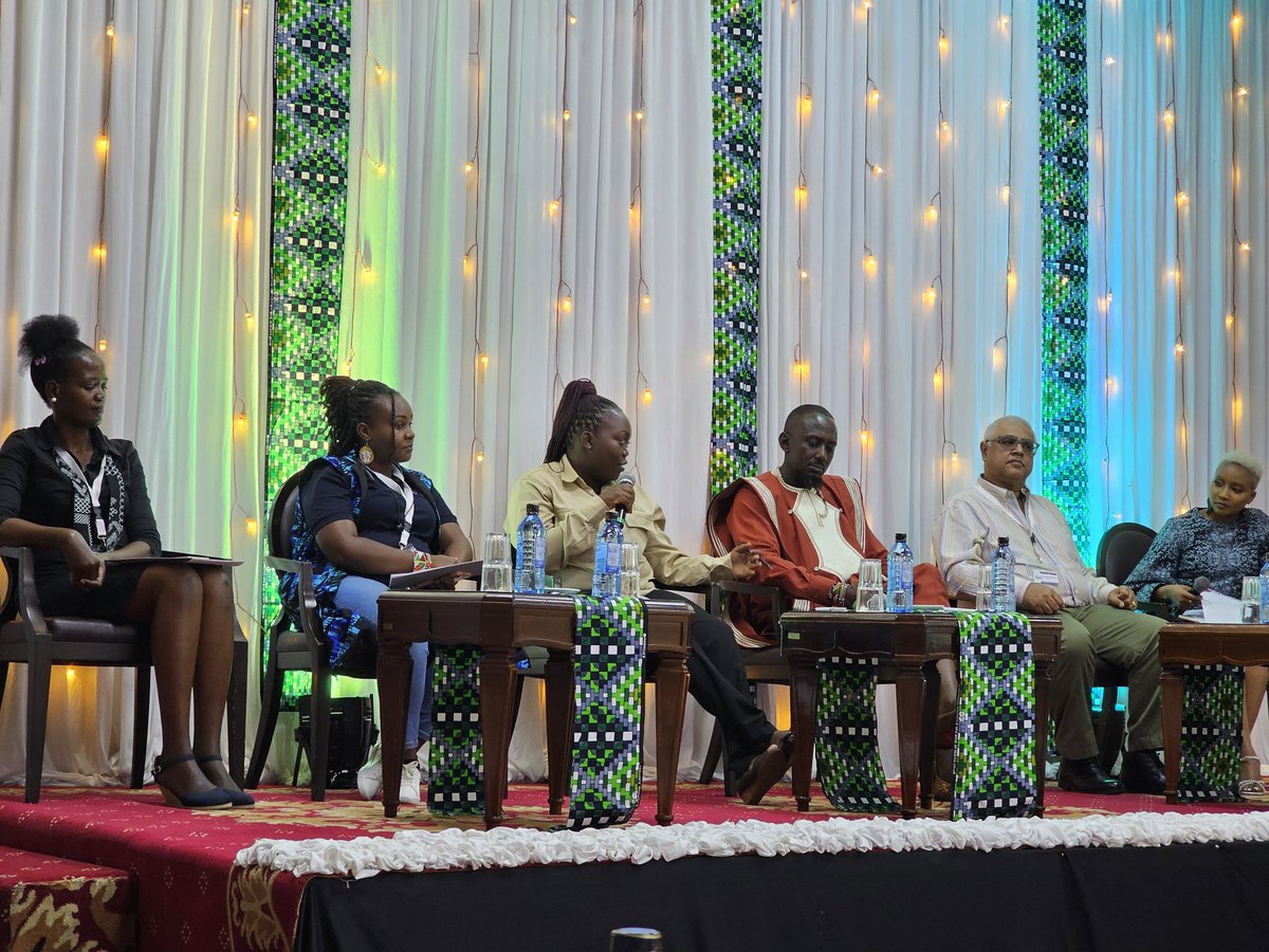 stellamarismega's tweet image. #TOSK8THAGM #TOSKSETTINGTHEPACE
#ToskPanari