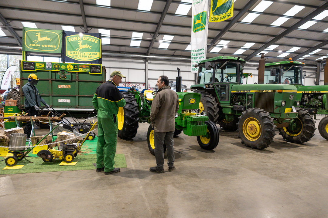 Vintage Tractor Show tweet media