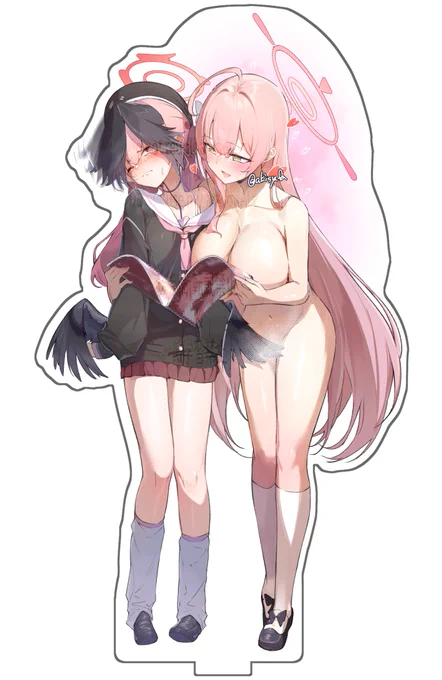 先日はたくさんの反応ありがとうございました!!こちらのイラスト、冬コミにてアクスタになります!!既にメロンブックスさんにて予約が始まっております～!初参加のジャンルということで部数やや少なめですので、気になる方はお早めに!!! 