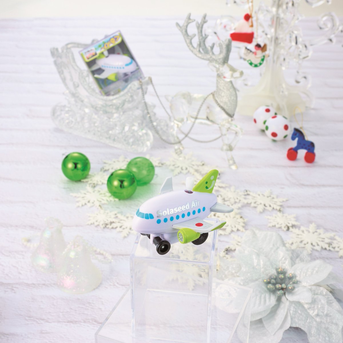 12月の機内販売新商品🎄 ＼ 💚ソラシドエア オリジナル くるっぴー机や