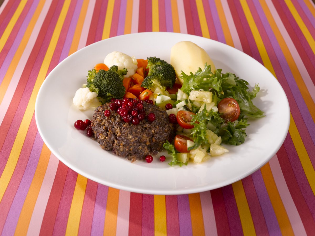 Tunnetko jo uudet ravitsemussuositukset? Suositus on syödä lisää kasviksia ja vähemmän lihaa, max 350 g punaista lihaa viikossa. Monipuolisuus on tärkeää ja #suomalaistalihaa voi edelleen nauttia kohtuudella osana terveellistä ruokavaliota.
lihatiedotus.fi/liha-ja-tervey…
#hyväälihasta