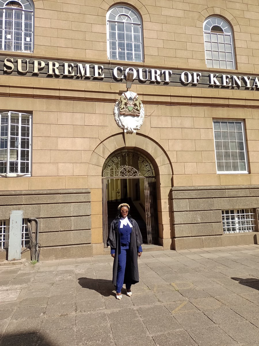 _iluvya_irl's tweet photo. Hella grateful 
#AdvocateoftheHighCourtofKenya 
#thebar #proudofme https://t.co/rjIeWsJjvg