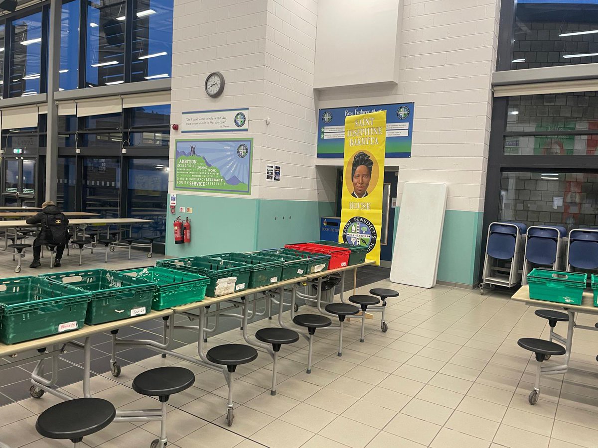 stbenedictsren's tweet photo. Our House Groups are ready for this morning’s Food Bank collection! Please drop off any donations in the Street this morning before you head off to class. @WSPFMCT https://t.co/q0F2HvKT4D