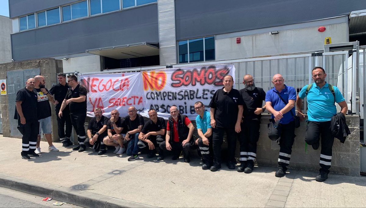 Ens ha deixat Antonio García Saa, referent sindical de
<a href="/ccoo_serveiscat/">CCOO Serveis Catalunya</a> i <a href="/ccoo_bll_apag/">CCOO BLL APAG +drets +accioterritorial +proximitat</a> al vending. Mostrem el nostre condol més sincer a família, amics i  companys/es d'Antonio, “El Saa”, un lluitador de CCOO des de 1991 i president del Comitè Intercentres estatal de Selecta