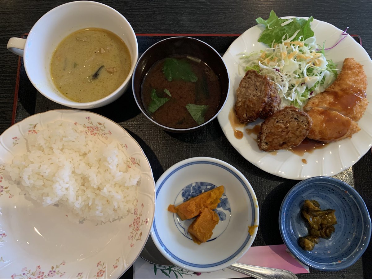 RLI1VqNe9ujM3tU's tweet photo. #大須
#ケンズレシピ
#ランチ
#日替り定食
#カレー #greenf カレー https://t.co/BhMScSSWNH