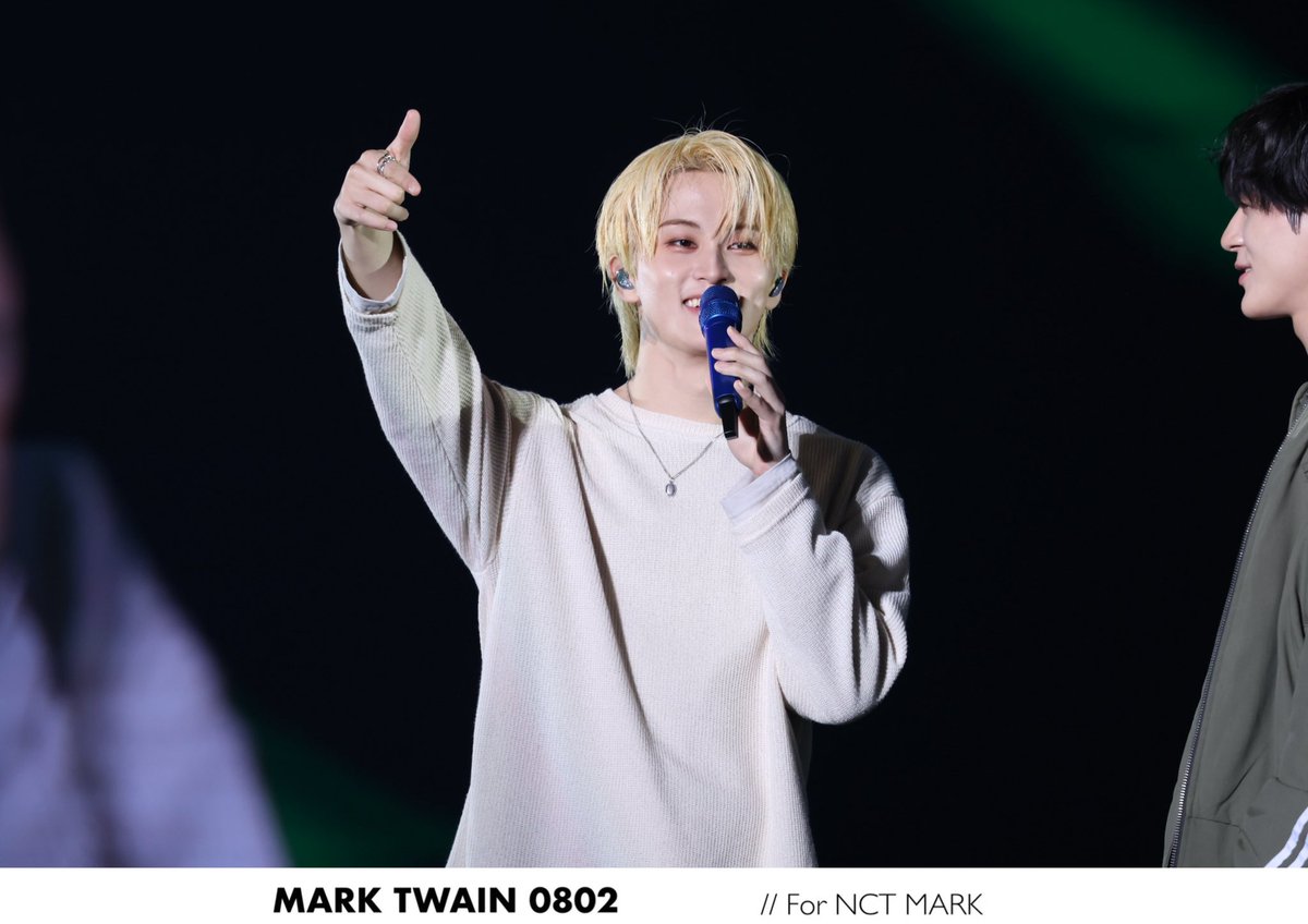 𝐭𝐰𝐚𝐢𝐧 tweet media