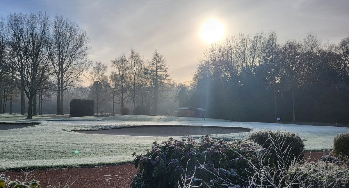 FHGC1933's tweet photo. Crisp Frosty Mornings 🫣 https://t.co/1tNuXyvJoT