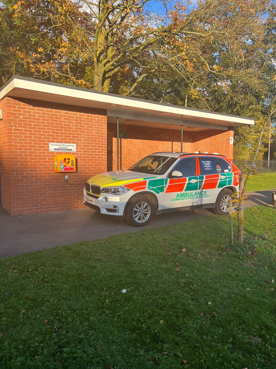 OFFICIALWMAS's tweet photo. Dedicated #Uttoxeter Community First Responder, Mary Dorrington, has installed her 10th life-saving defibrillator, demonstrating her commitment to saving lives in the local community! 💓

Read more ➡️ https://t.co/FeYAFj7QlR https://t.co/OpaLLYJ7co