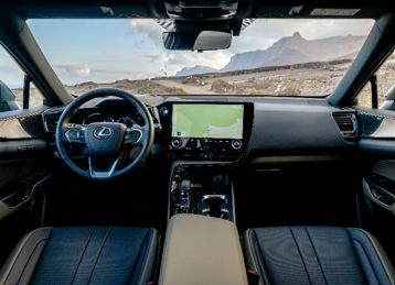ecd_'s tweet photo. Más bienestar personal gracias al sofisticado Asistente Climático de Lexus, asientos regulables eléctricamente y sistema de iluminación ambiental con 64 opciones de color. https://t.co/rc72yzoCkm #LexusNX #Overtrail #LexusElectrified @lexusspain https://t.co/oqn0lOpV4Y