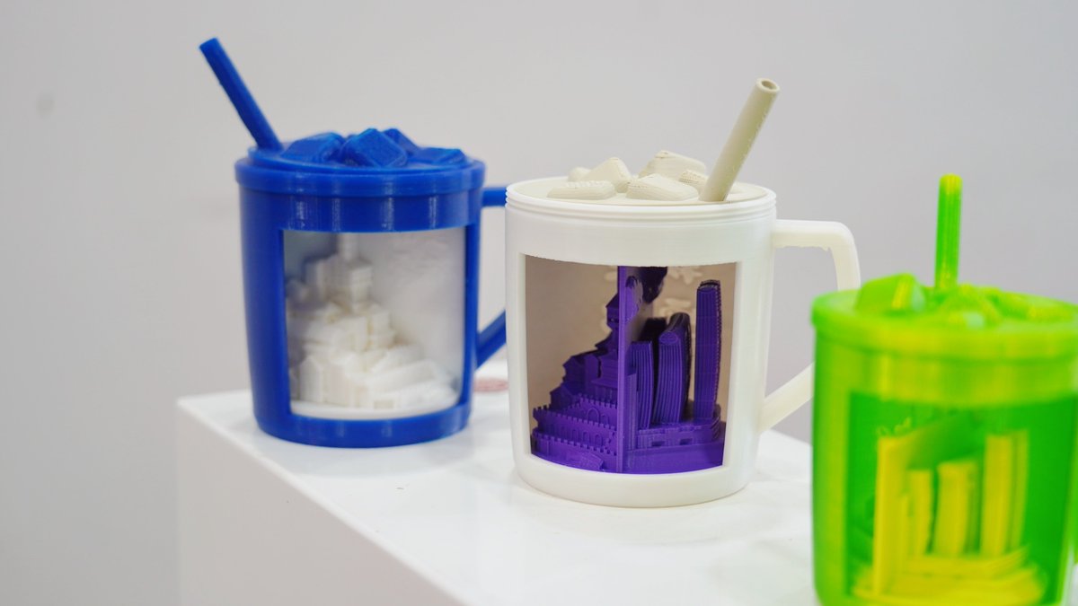 elyarchi_3d's tweet photo. Favorite cityscape in a 3d printed mug! It's not just a Mug, it's a gateway to a world of miniature wonders. Welcome to the world of miniature pieces, where every side is a trip to memory!🏙️
#3DPrinting #cup #diy #3dprint #3DPrinter #3DPrinting #CityModels #UrbanArt #cityframes https://t.co/xRQgdCbBGF