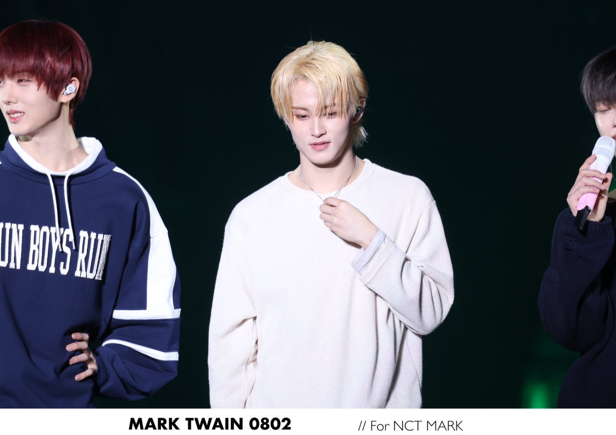 𝐭𝐰𝐚𝐢𝐧 tweet media